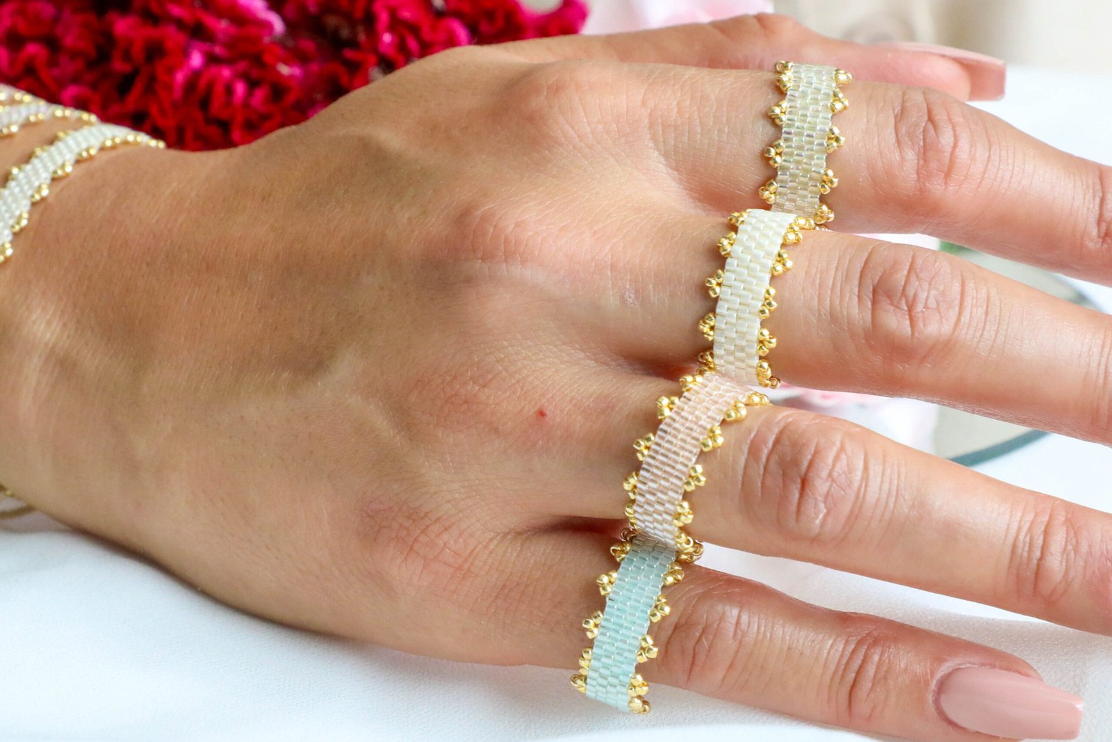 Anillos artesanales en Miyuki Juliana Vélez Accesorios